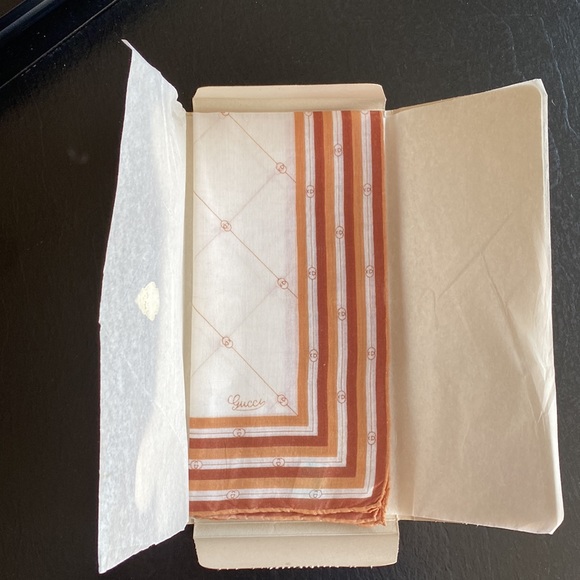 Gucci Vintage Authentic Square Scarf/Handkerchief 18.5” x 18.5” - Picture 6 of 11